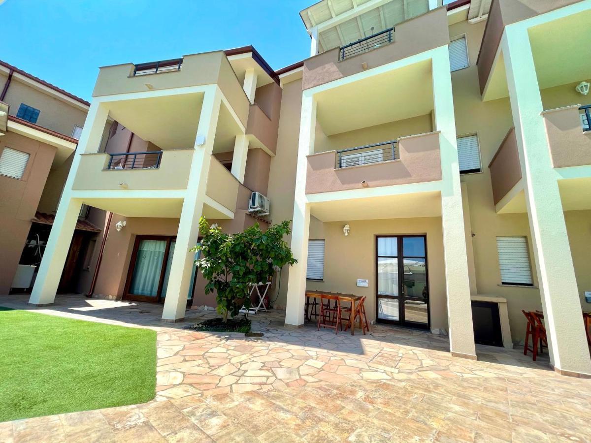 Apartment Eva Tergu Exterior photo